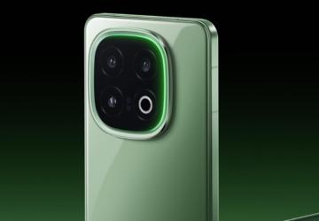 iQOO 13 Ace Green edition yeni renk, üstün performans ile satışa çıktı