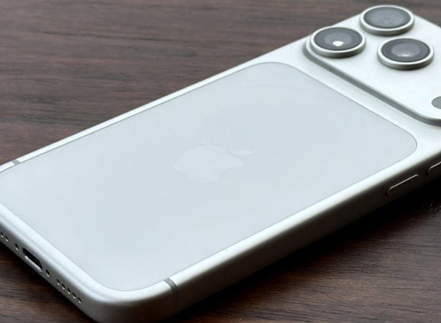 Apple, iPhone 18 Pro Max için daha ucuz ekran istiyor: Artan maliyetler tedarikçilere yansıdı