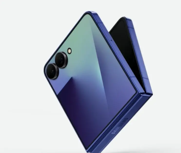 Galaxy Z Flip 7 Android 17 ile ortaya çıktı: One UI 9 testleri başladı