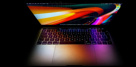 MacBook'larda OLED ekran yanması gerçekten sorun olacak mı?