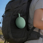 Xiaomi Essential hoparlör Bluetooth 6 ve IP66 ile sahnede