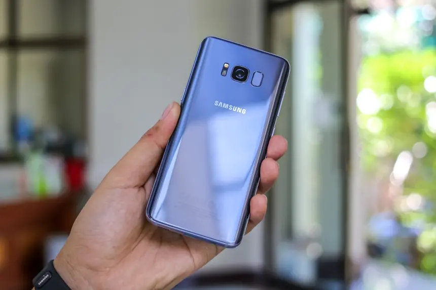 Pil ömrü en uzun Samsung telefonları: Güncel liste