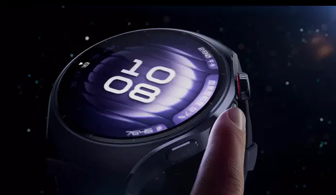 Bu saate sadece bakmak yetmeyecek: Huawei Watch 5’in yeni renkleri göz kamaştırıyor