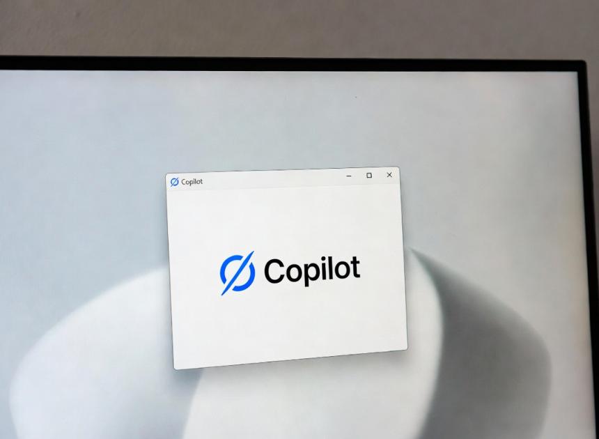 Microsoft kullanıcı tepkileri üzerine Windows 11'e Copilot uygulamasının otomatik kurulumunu durdurdu