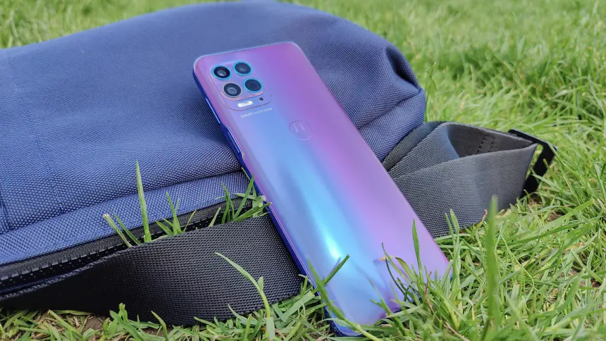 Motorola Moto G100 Pro resmen tanıtıldı