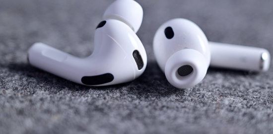 Kameralı AirPods iddiası zayıfladı: Apple projeyi askıya almış olabilir