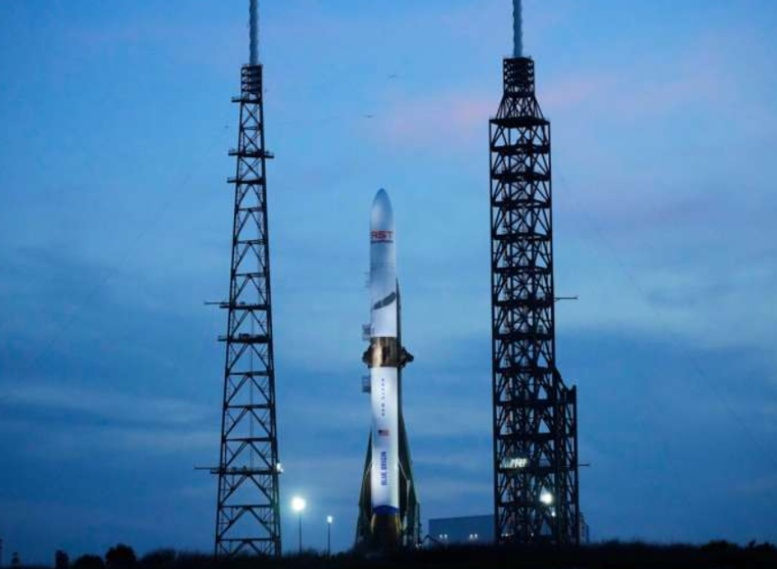 Blue Origin’in New Glenn roketi test sırasında patladı: Enkaz için halka uyarı yapıldı