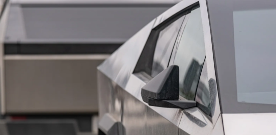 Tesla Cybertruck yine geri çağrıldı: bu kez tekerleklerin fırlama riski ortaya çıktı