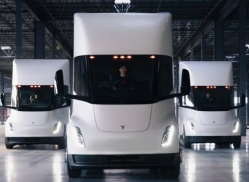 Tesla Semi elektrikli tırları seri üretime giriyor