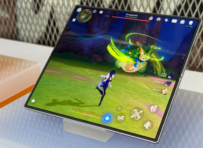 Samsung Galaxy Z Fold 8'de katlama izi büyük ölçüde ortadan kalkabilir