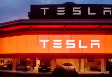 Tesla, autopilot kazasını kaybetti: 243 milyon dolar ödeyecek