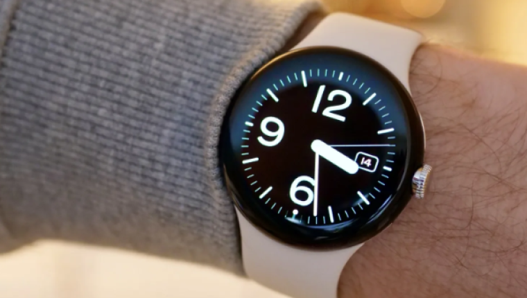 Google, Pixel Watch için telefonla otomatik kilit açma özelliği hazırlıyor