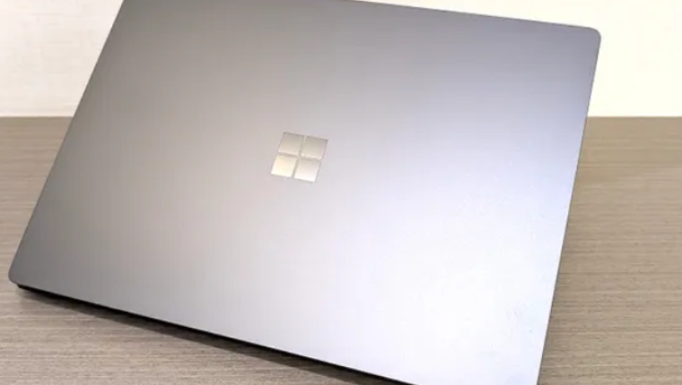 Microsoft'un Surface Laptop Ultra'sından normal Surface Laptop'a gelmesi gereken 3 özellik