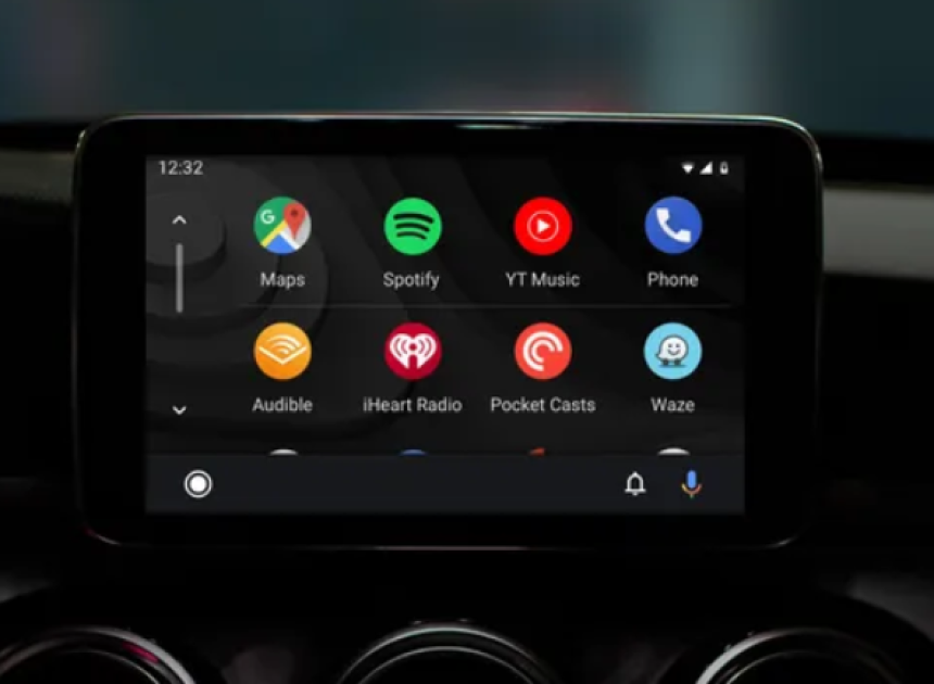 Android Auto birçok kullanıcı için çalışmayı durdurdu: Galaxy S26 da etkilenen cihazlar arasında