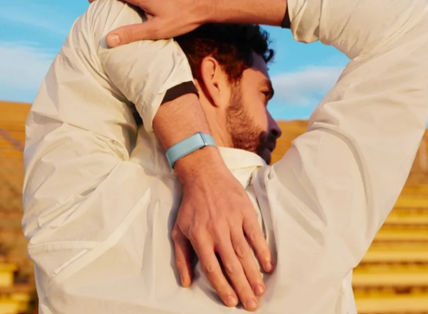 Fitbit Air incelemeleri yayınlandı: Ekransız tasarım gerçekten işe yarıyor mu?