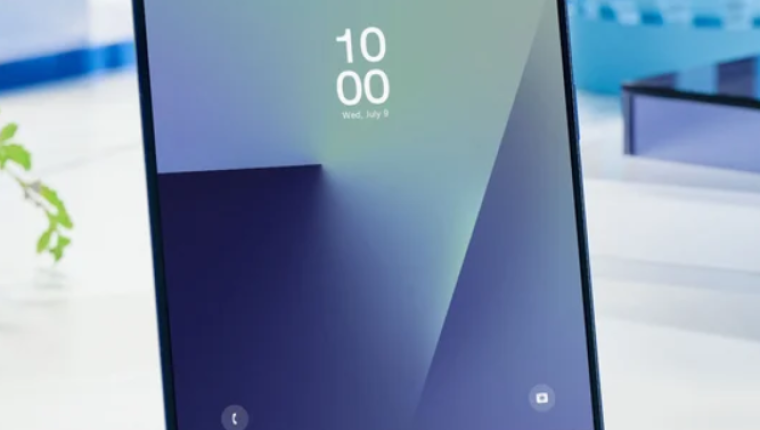 Samsung, katlanabilir ekran teknolojisini yeniledi: Daha dayanıklı yapı ve daha az kat izi geliyor