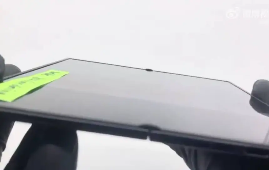 Samsung Galaxy Z Fold8 Ultra'nın katlanma izi neredeyse tamamen kayboldu