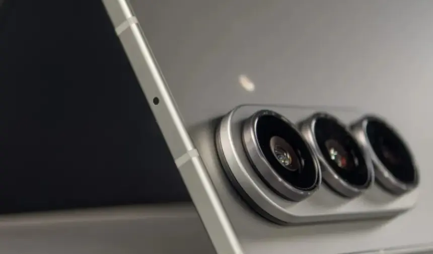 Galaxy Z Fold 7’yi kullanıcılara gösterdik: İlk tepkiler şaşırttı
