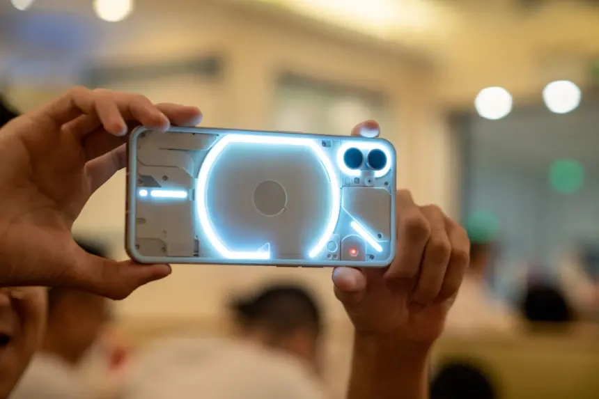 Phone 3 kullanıcıları Android 16'yı erken keşfedecek