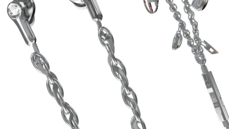 Diesel 60458 zincirli tasarımıyla 2000’leri geri getirdi