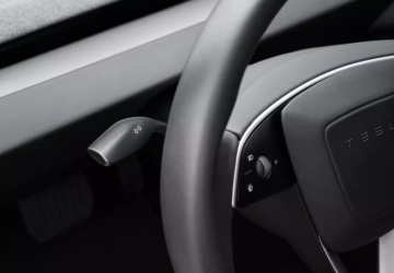 Tesla Model 3’te gizemli değişim: Eski bir alışkanlık geri dönüyor
