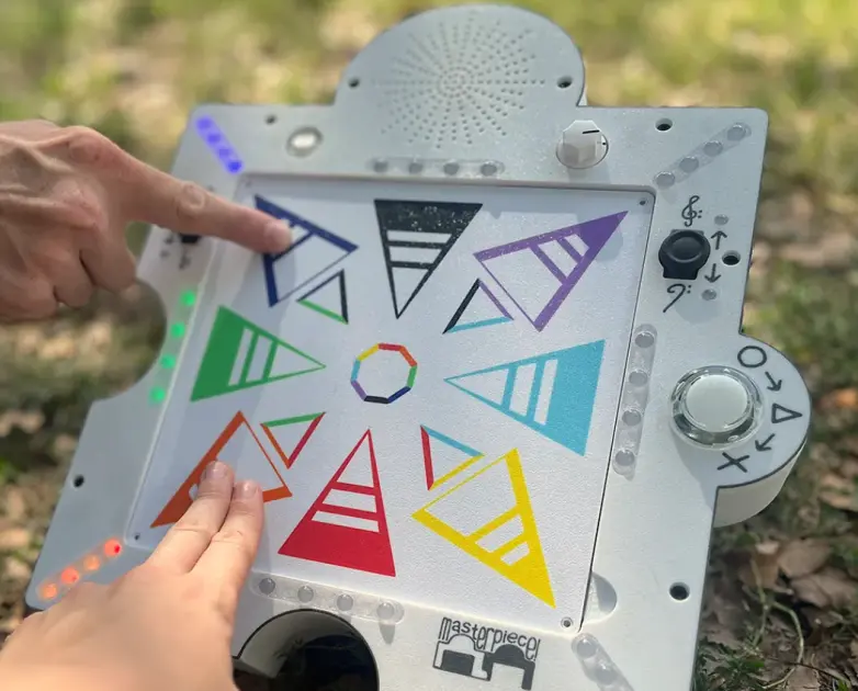 Geleceğin müzik aletleri tuhaf sesler çıkarıyor ama çalması çok kolay