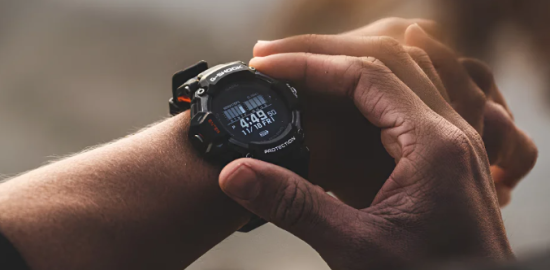 Casio G-Shock mı, Apple Watch Ultra 3 mü? İşte hangi dayanıklı saat size daha uygun