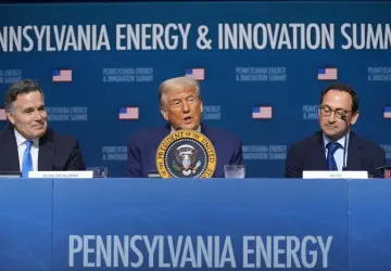 Trump yapay zekayla kafayı bozdu! 90 milyar dolarlık üs kuruyor