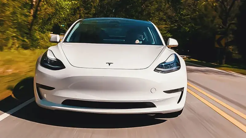 Tesla sahipleri dikkat: Köklü değişiklikler geliyor