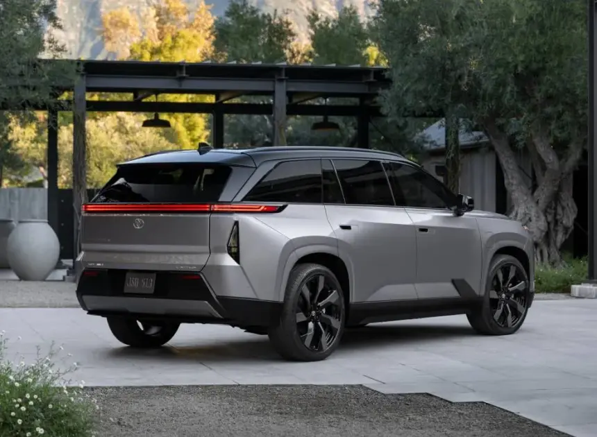 2027 Toyota Highlander tamamen elektrikli oldu